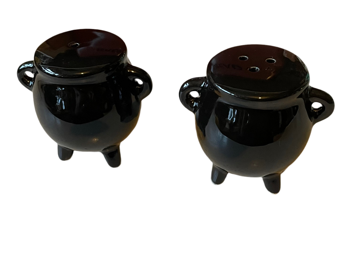 Cauldron cruet set