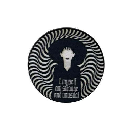 Lydia Deetz I myself am strange and unusual pin badge