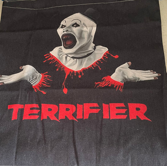 Art the clown tote bag